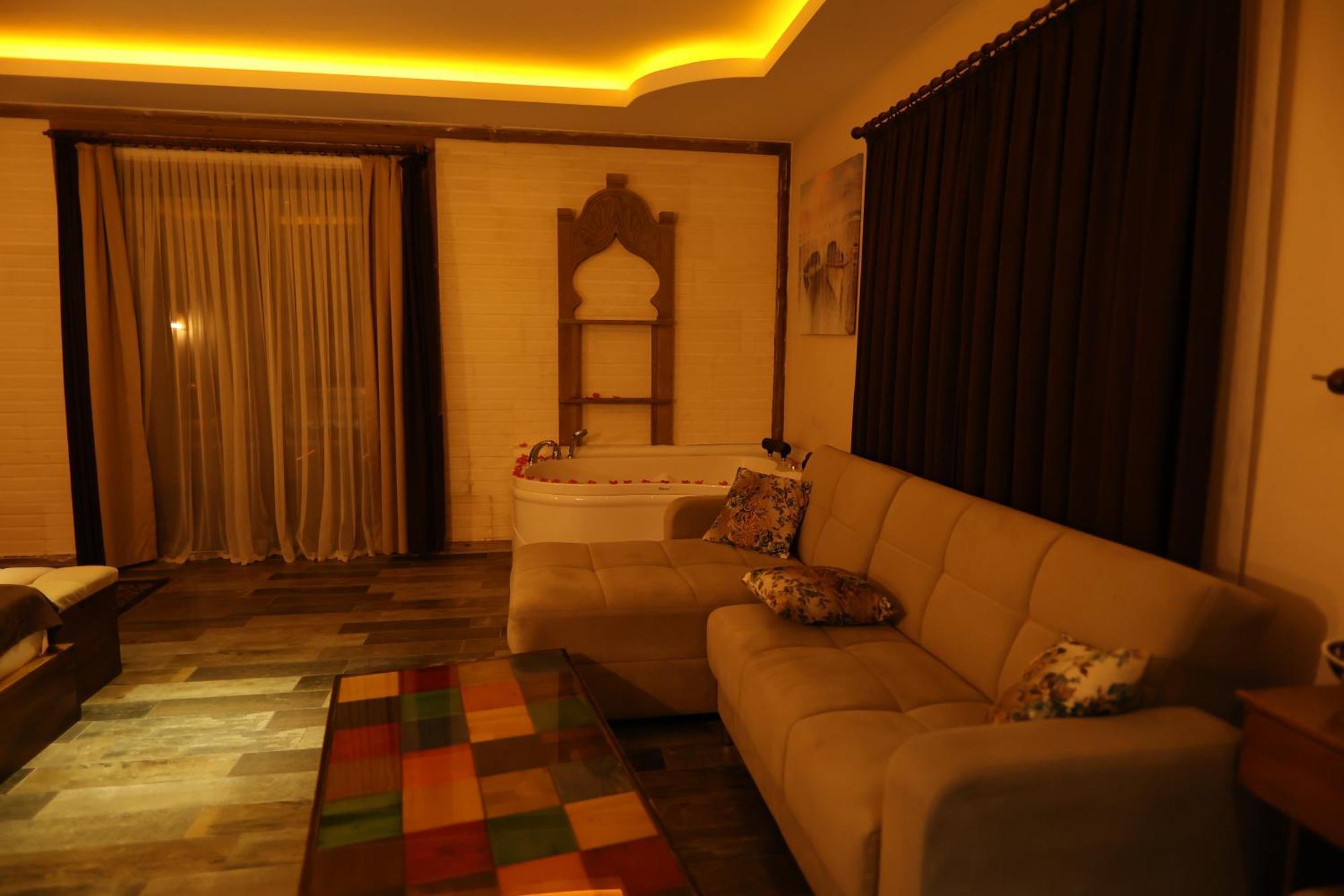 El Nazar Stone Suite Üchisar Bagian luar foto